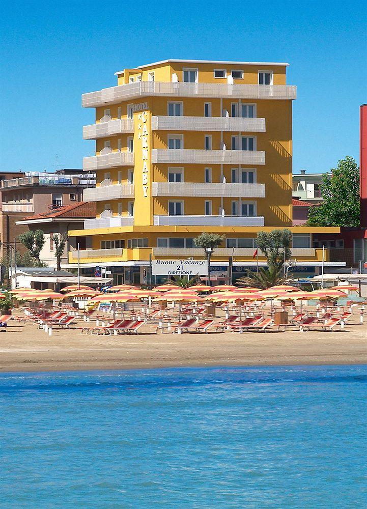 Hotel Carnaby Rimini Exterior photo