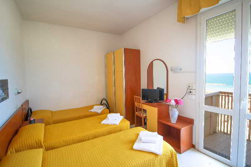 Hotel Carnaby Rimini Exterior photo