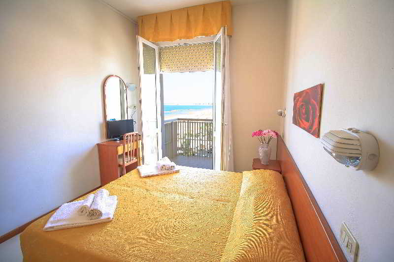 Hotel Carnaby Rimini Exterior photo